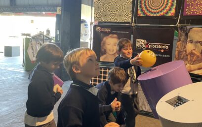 Y1 visited “El Exploratorio”